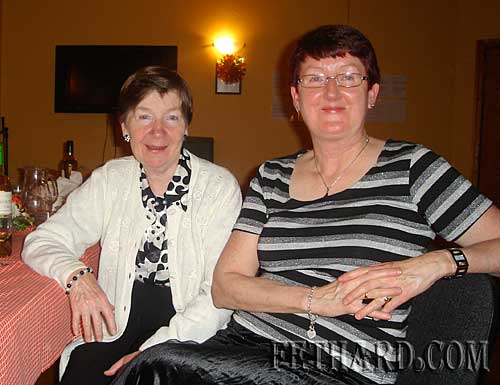 Photographed at Fethard Bridge Club Christmas Party are L to R: Carol Kenny and Gemma Burke.