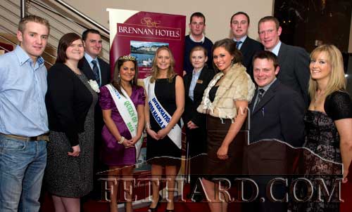 Organising committee and guests photographed at the launch of South Tipperary Macra's 'New Year Ball'. Front L to R: Noel McGrath (Tipperary hurler), Una Ryan, Stephen Walsh, Sherine Prendergast (Queen of the Land 2010), Annabel Kehoe (International Miss Macra 2010 from Wicklow), Heather Lee (Clonmel Park Hotel), Ellen O'Donnell, Michael Moclair, Fiona Shanahan. Back L to R: Darren Fahey, Kevin Byrne and Kieran McGrath.