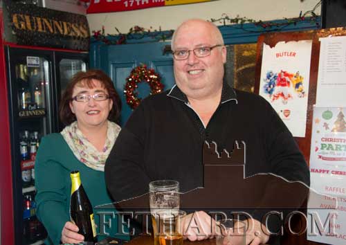 Photographed at the Texas HoldEm Card League final at Butler's Bar are L to R: Olwyn O'Brien and Davy Maher
