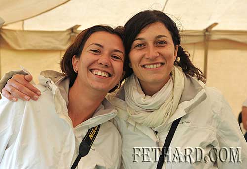 L to R: Lea Valneda and Tebarea Ragno