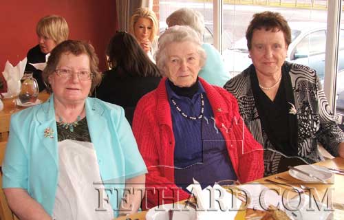 Photographed at Fethard & District Day Care Centre Christmas Party are L to R:  Kitty O’Donnell, Maura Meagher and Mary Fanning