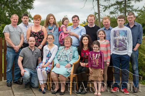 Kitty O'Donnell with her extended family at her 80th Birthday Party celebrated at Slievenamon Golf Club