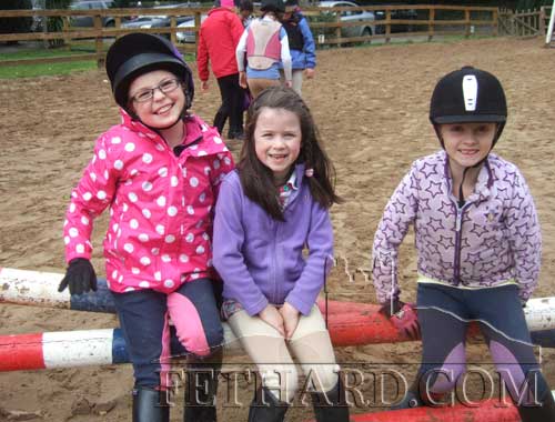 L to R: Amy Morrissey, Eva McMahon and Grainne Commins who all took part in the Whitechurch Gymkhana on Sunday last, September 15. 