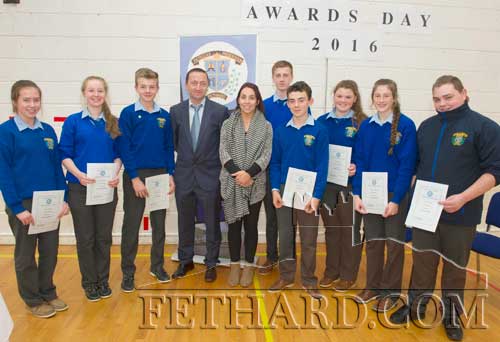 VAI (Volleyball Association of Ireland) refereeing Course Certificates were presented by Helena Walsh and Justin McGree. L to R: Laura O'Donnell, Laura Kiely, Keith Morrissey, Mr Justin McGree, Ms Helena Walsh, Darragh Hurley, Robert Hackett, Caoimhe O'Meara, Lucy Spillane and Eric Costin. 