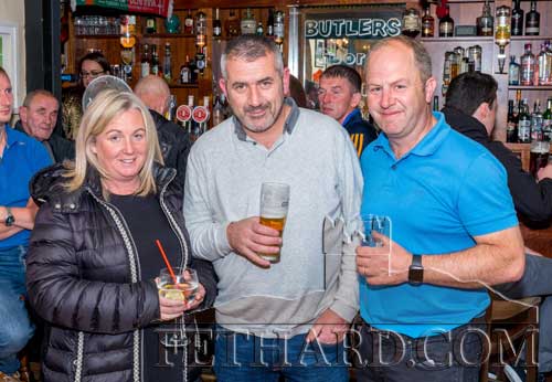 Photographed at the presentation of the Butler's Bar Fethard Sports Achievement Awards for August are L to R: Lorraine Coen, Martin Coen and Johnny Neville.