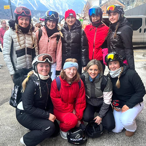 Students from Fethard Patrician Presentation Secondary School took to the snow slopes in Northern Italy for a memorable Skiing trip in January. Flying into Verona Airport they then transferred to the beautiful Ski town of Andalo in Northern Italy, which is surrounded by the magnificent Dolomite Peaks. 